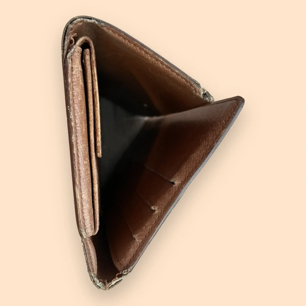 Authentic Louis Vuitton Vintage International Monogram Wallet - Picture 5 of 16